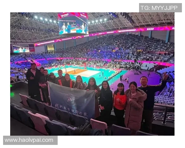 杭州排球队在世界杯中的速度表现引发热议与期待 杭州排球队在世界杯中的速度表现引发热议与期待