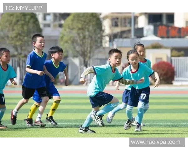 桌面踢足球游戏的魅力与乐趣探索，带你领略不一样的桌上竞技体验